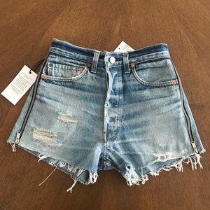 NWT RE/DONE SIDE ZIP SHORTS - 24